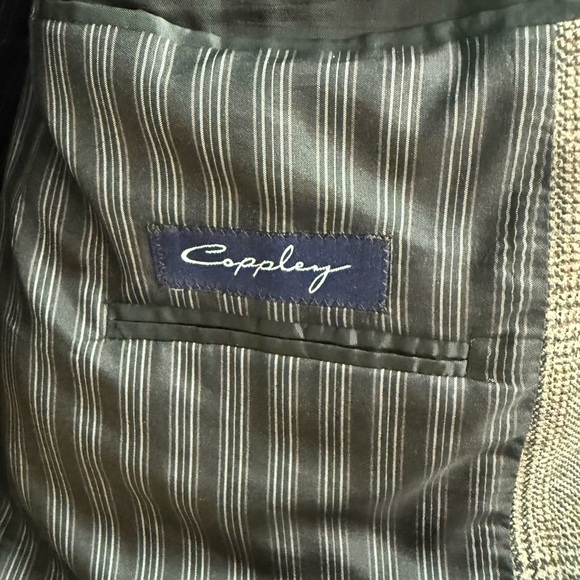 Classic Checkered Blazer for Men - Picture 3 of 6